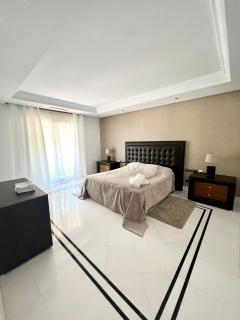 3 bedroom apartment on the waterfront Puerto Banus Marbella - Marbella - 4