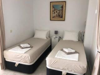 Beautiful bungalow on the Torrox-Costa boulevard! - Malaga - 3