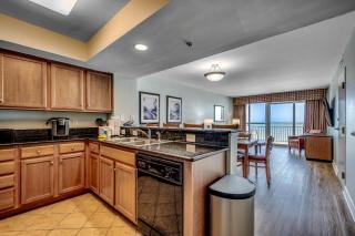 Bay View Resort 1707A - 1