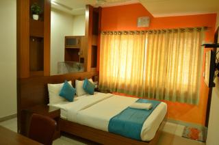 Cubbon Suites - 10 Minute walk to MG Road, MG Road Metro and Church Street - Bangalore - 8