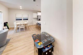 Bring Your Pets, Walk to Beach! St Teresa Haven - 2