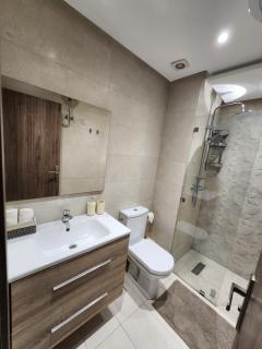The Twenty-Six Palmier by IB Signature - Design 1Bedroom Apt with Wifi, Parking, Self check-in, 24 x7 Security - City View with terrace - Walk to Cafes! City Centre, Tram - Casablanca - 1