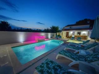 Ferienhaus mit Privatpool für 10 Personen ca 150 qm in Pomer, Istrien Istrische Riviera - Pomer - 9