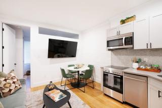 1288-3RS New Renovated 2 Bedrooms - 2