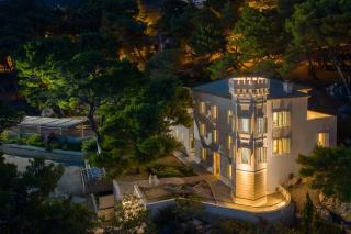 Luxury Beachfront Villa Sea Palace with private pool, jacuzzi, sauna and gym right at the beach in Lokva Rogoznica - Omis - Lokva Rogoznica - 9