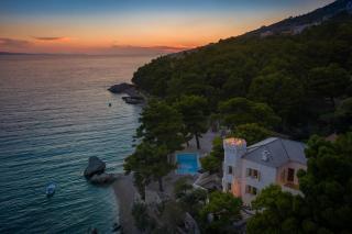 Luxury Beachfront Villa Sea Palace with private pool, jacuzzi, sauna and gym right at the beach in Lokva Rogoznica - Omis - Lokva Rogoznica - 8
