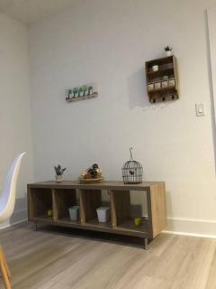 CHIC AND MODERN APARTMENT STEPS FROM THE BEACH - 8