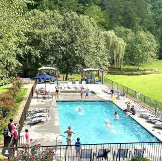 Sonny Daze - Sevierville - 3