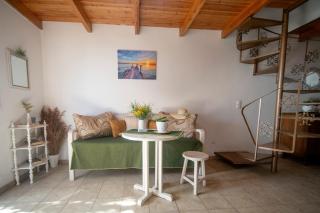 Julia's Holiday House - Kalamaki - 4