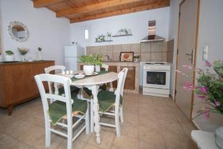 Julia's Holiday House - Kalamaki - 5