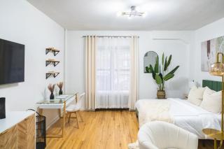 74-1A New Studio in Prime UWS - GYM In Building - New York - 3