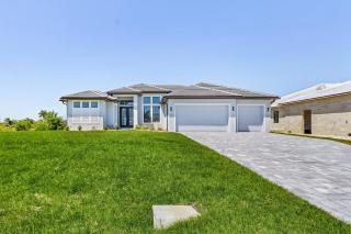 Gulf Access, Heated Saltwater Pool, Kayaks - Villa Sunset Lagoon - Matlacha - 5