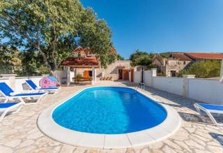 The Grandfather's courtyard villa with heated pool - Stankovci - 8