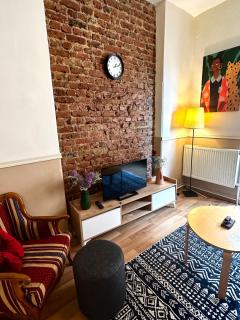 Apartment in Great Location in Kadıkoy Seaside w. Amazing Shared Terrace - 3