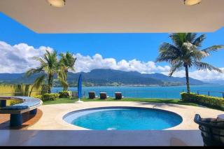 Casa inteira com vista para o Mar a 80 Mt da Praia - Ilhabela - 0