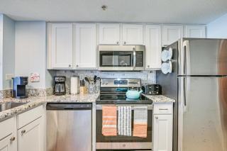 Steps to Boardwalk Condo with Pool in Myrtle Beach - Myrtle Beach - 2