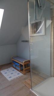 Gemütliches Dachgeschoss-Apartement mit Seeblick und großem Garten am Wasser - Röbel - 1