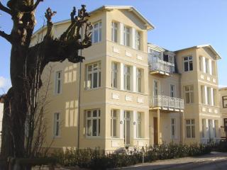 Appartemen in trestaurierte Bädervilla Quisisana - Heringsdorf - 9