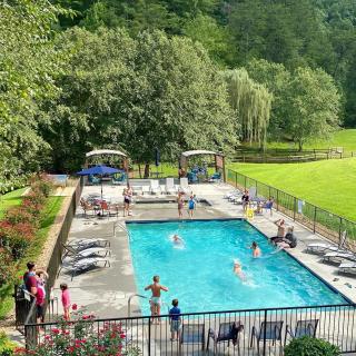 Lodge Between the Streams - Sevierville - 4
