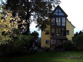 Schöne Ferienwohnung in Ebersdorf mit Grill und Garten - Chemnitz - 9