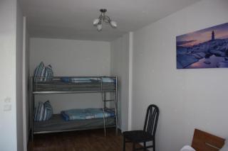 Moderne Ferienwohnung mit großer Terrasse, Trampolin, am Wasser - Saal - 5