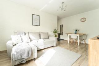 Apartament Gold - 2 osobne sypialnie z balkonem - SpaceApart - Jelenia Góra - 0