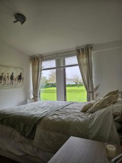 Remarkable 1-Bed Cabin in Dunmow - Great Dunmow - 9