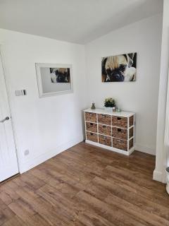 Remarkable 1-Bed Cabin in Dunmow - Great Dunmow - 5