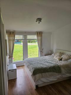 Remarkable 1-Bed Cabin in Dunmow - Great Dunmow - 2