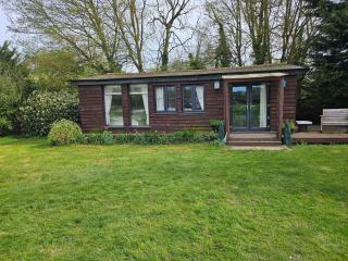 Remarkable 1-Bed Cabin in Dunmow - Great Dunmow - 0