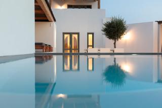 Alio Naxos Luxury Suites - Agios Georgios - 3