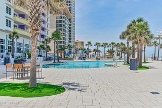 Newly Renovated Paradise Direct Oceanfront 3BR at The Wyndham Ocean Walk Resort - Daytona Beach - 4