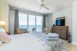 Exquisite 2-BR Oceanfront Haven with 3 Private Balconies at The Wyndham Oceanwalk - 7