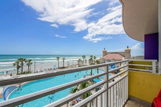 Oceanfront Bliss 3BR Direct Ocean Front Retreat on the 4th Floor at The WyndhamOcean Walk Resort - Daytona Beach - 6