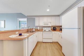 10th Floor Oasis Stunning 2BR with Spacious Private Double Balcony at The Wyndahm Ocean Walk Resort - Daytona Beach - 3