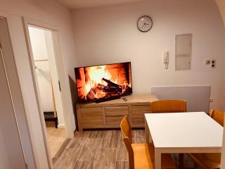 FELIX LIVING 9, modern & cozy, 3 Zimmer Wohnung, Parkplatz - Salzweg - 2