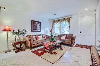 Las Vegas Home with Mtn Views 13 Mi to the Strip! - Las Vegas - 7