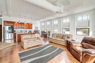 Modern Blaine Condo Rental Less Than 1 Mi to Boat Harbor! - 0