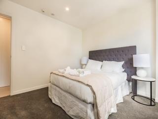 Beautiful Two Bedroom Apartment next to Myers Park - Auckland - 2