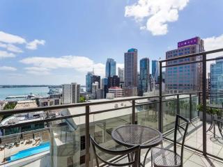 Stunning view studio with Balcony - Gym, Pool and Free Parking! - Auckland - 4