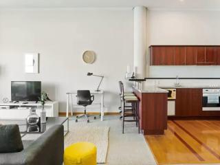 Relaxing Sea Wharf View Apartment - Auckland - 2