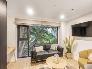 Condo in Queen St CBD w Pool and Gym Zodiak Stays - 5