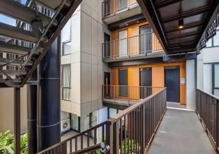Classy and contemporary living - Auckland - 7