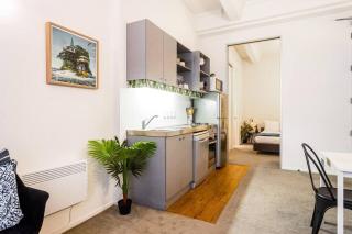 Cosy Queen St 1-BR apartment - Auckland - 4