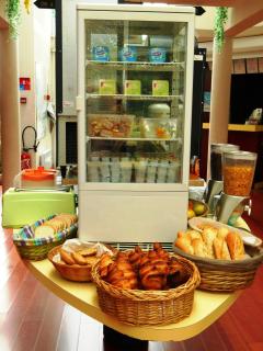 Good Night Hotel - Arques - 9