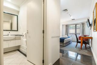 Cosy studio on Queen Street - Auckland - 2