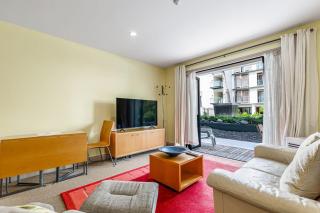 Spacious Viaduct studio + free parking - Auckland - 8