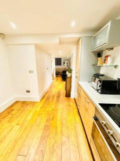 Exclusive City Apartment - Very Spacious - 2