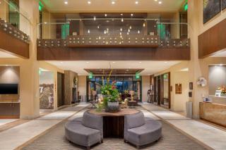 Best Western Premier Boulder Falls Inn - 9