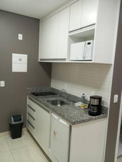 Studio Black House com garagem gratuita, piscina, ao lado do metrô e 25 de março - São Paulo - 2
